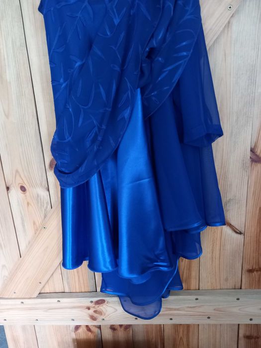 sprzedam sukienkę tiul z narzutką