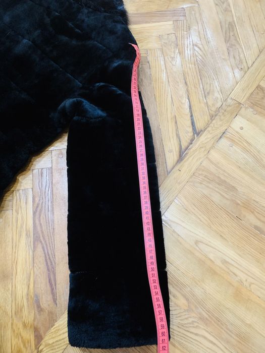 Шуба з хутра мутона