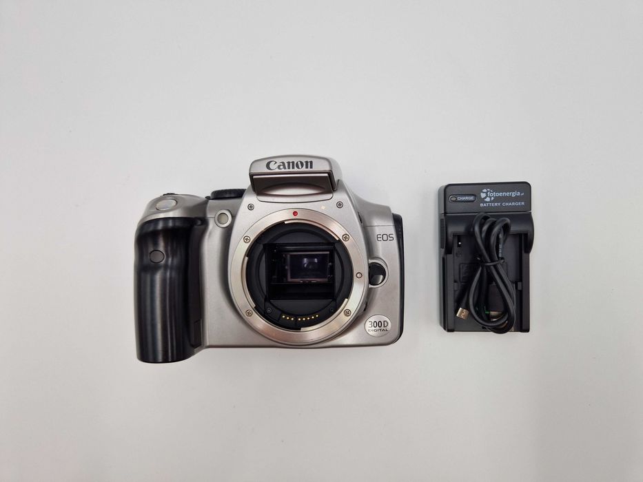 WYPRZEDAŻ Aparat Canon 300D body - klasyczny i nadal świetny