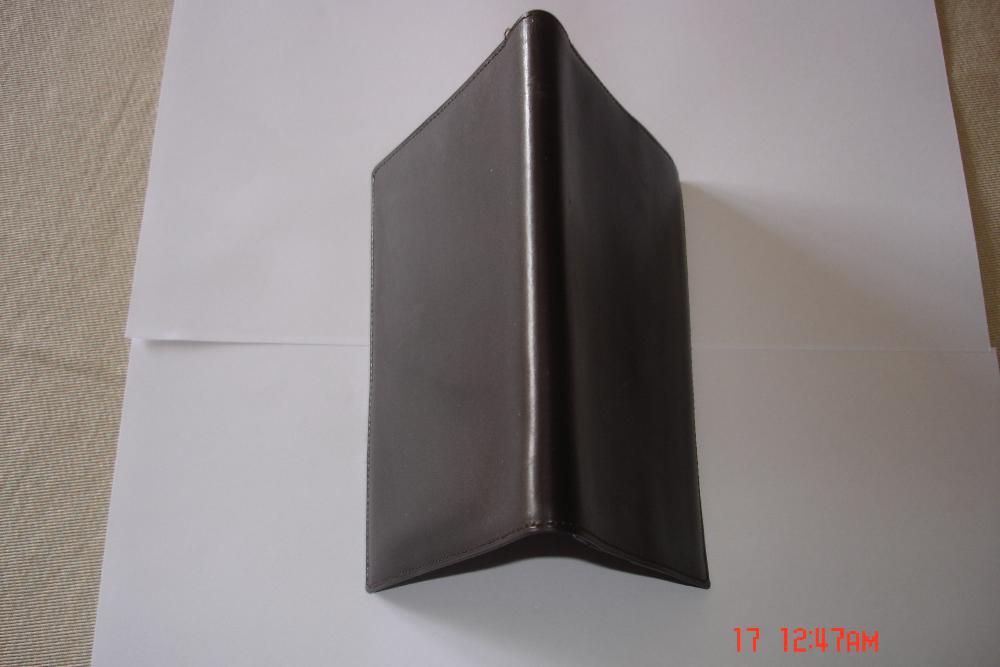 Carteira em Pele Castanha Nova