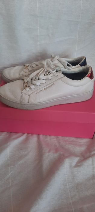 Продам Кроси від TOMMY HILFIGER