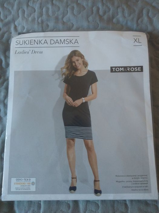 Sukienka damska klasyczna, na co dzień.