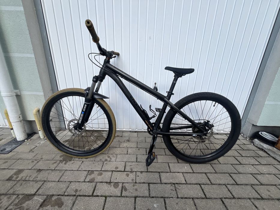 Rower ns bikes dirt idealny na początek