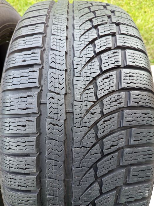 Opony 235/55/17 nokian wysokość bieźnika 7mm.