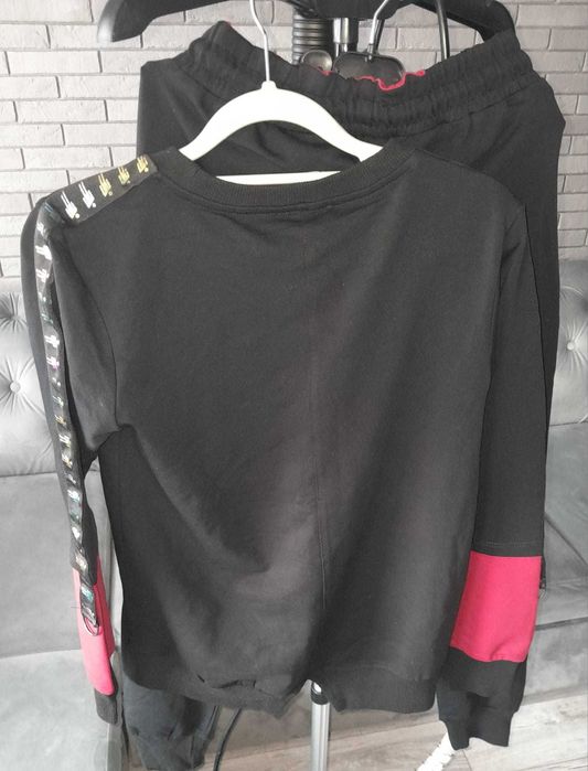 Nowy dres  dla dziewczynki r.152cm