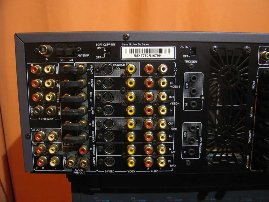 Potężny NAD T-753 amplituner 2x200W 20 kg