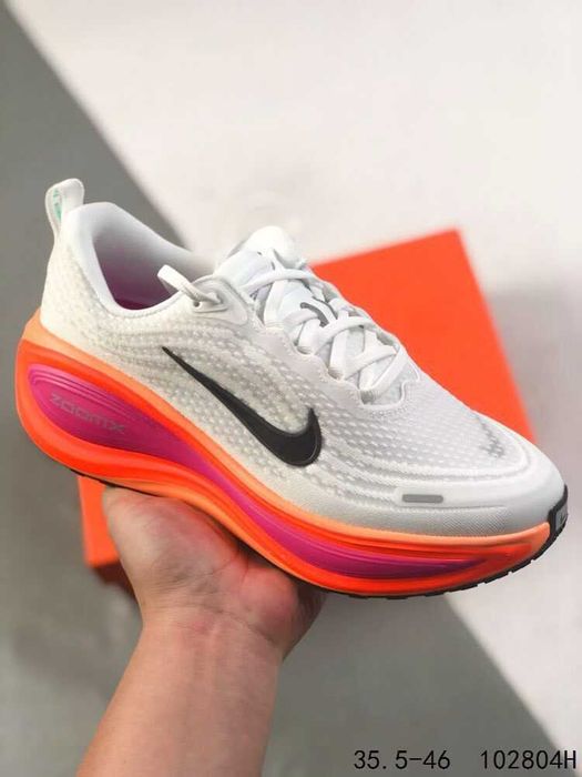 Nike Vomero Plus R.39
