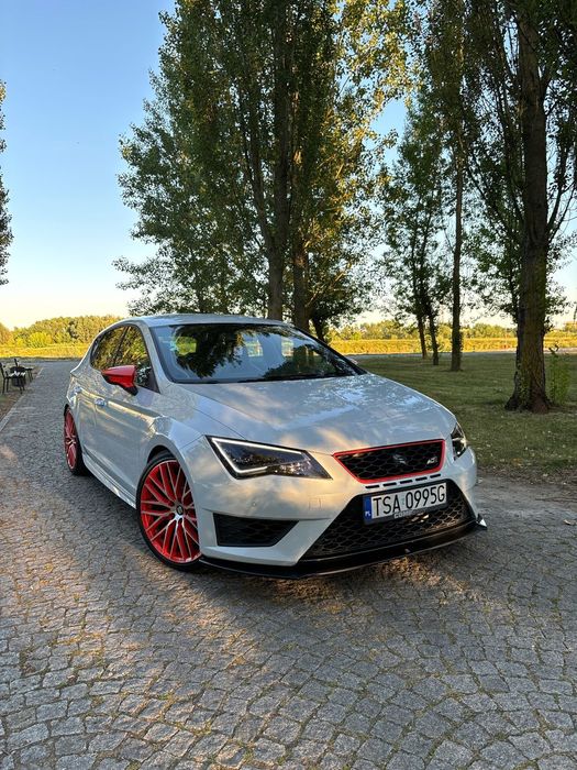 Seat Leon Seat Leon Cupra - Orange Performance! (GTI, RS, FR, ST, R)