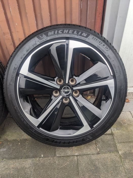 Alufelgi koła Opel Astra Citroen Peugeot 5x108 225/45R17 Michelin