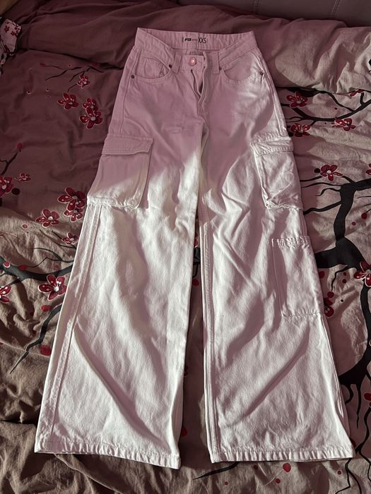 белые джинсы карго New Yorker