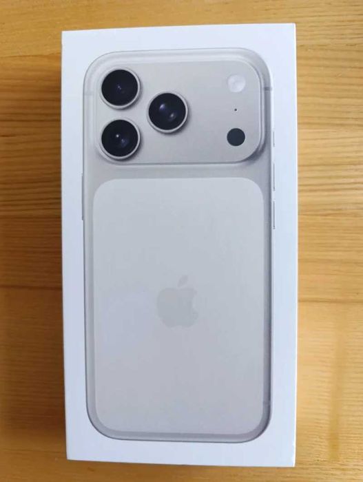 Caixa vazia de iphone 17 pro