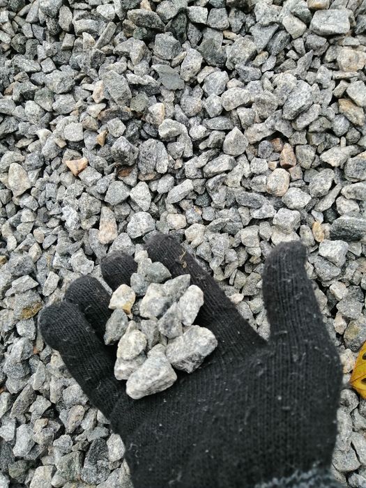 Продам щебень, 1тонна(всего 10 тонн)