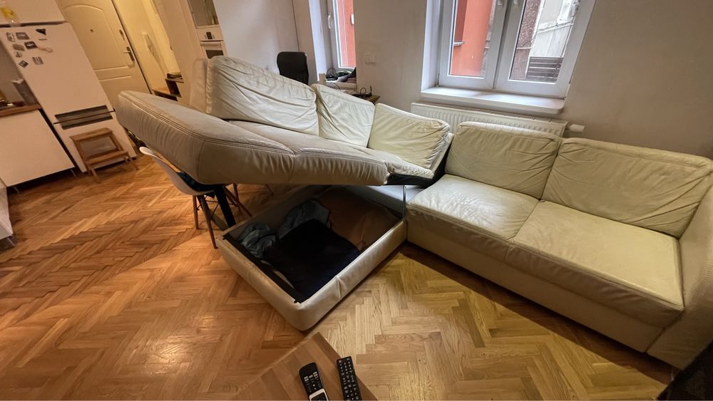 Narożnik skórzany kremowy, rozkladany z pojemnikiem