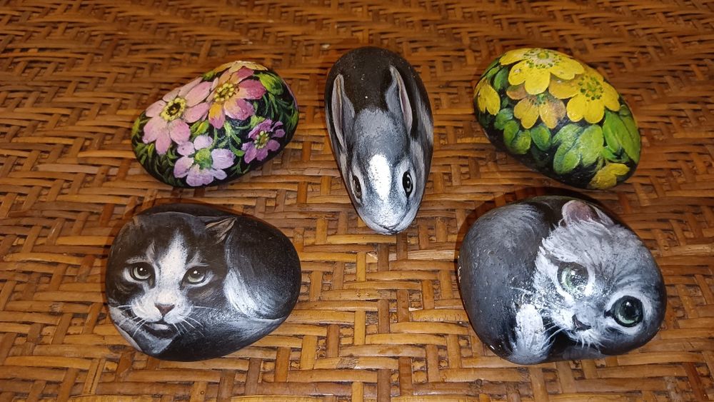 Pedras decorativas pintadas para jardim