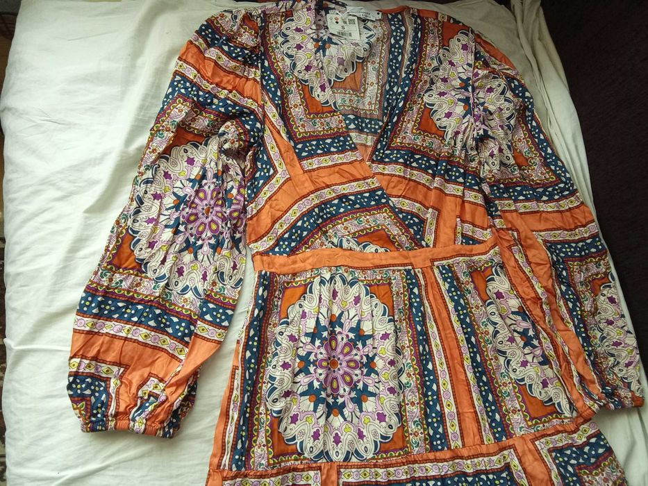 Sukienka morelowa rozmiar S, Reserved
