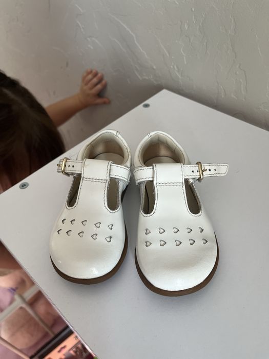 Туфельки Clarks білі