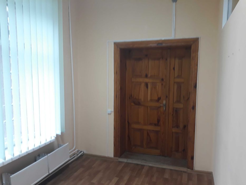 Офіс в районі готеля "Україна"