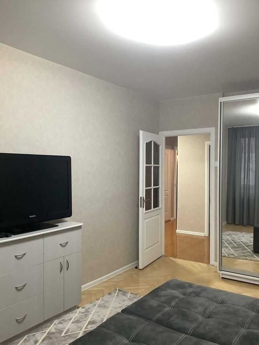 Сдам в оренду 3-кімнатну квартиру в центрі, вулиця Велика Васильківська 80, ст. м. Олімпійська