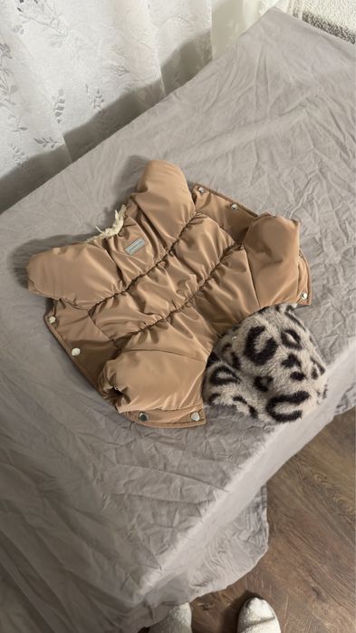 Продам собачу курточку зимову
