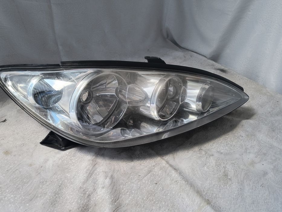 Lampa prawa Toyota Camry VI 6 Reflektor przedni prawy