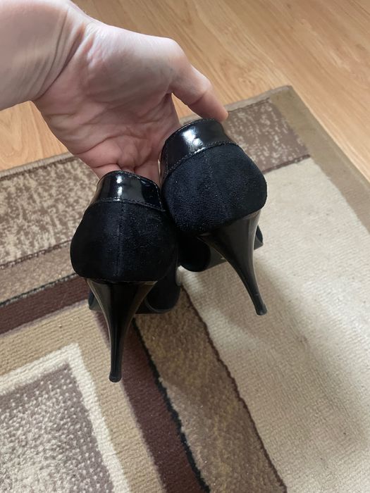 Туфли на каблуке замш 40 р