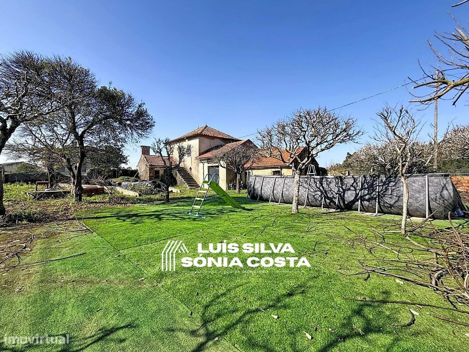 Moradia para Reconstrução com Terreno Amplo – São Martinho da...