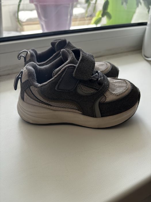 Кросівки zara 22 розмір