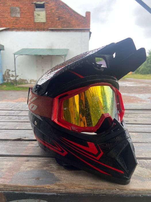 Шолом кросовий , розмір М