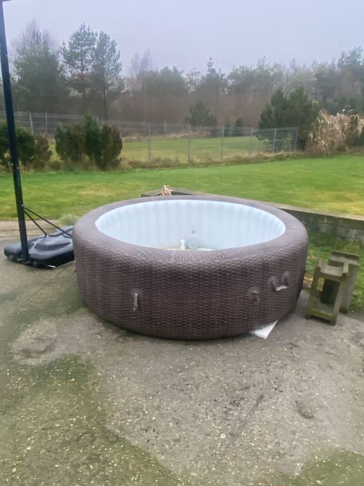 Jacuzzi ogrodowe,duże 4 osobowe