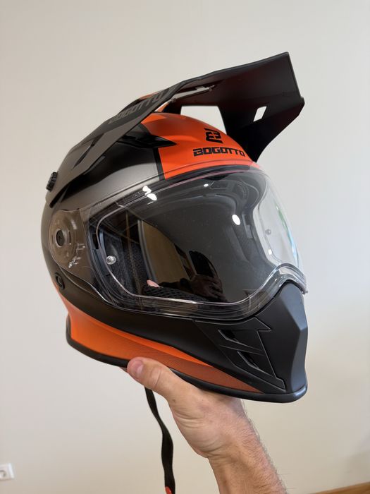 Capacete Bogotto Novo com colunas e microfone