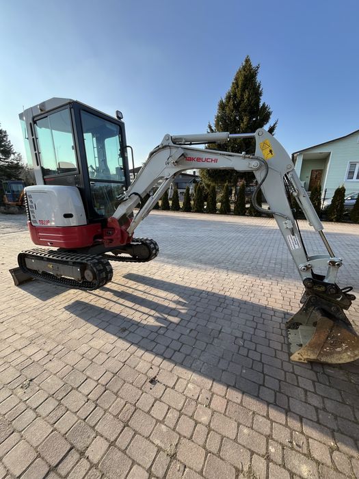 Minikoparka 2640 kg . 650 mth Takeuchi TB23R . 2021r.