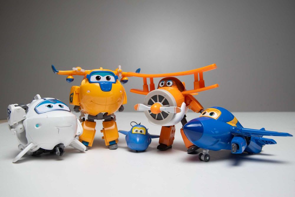 Figurki super wings