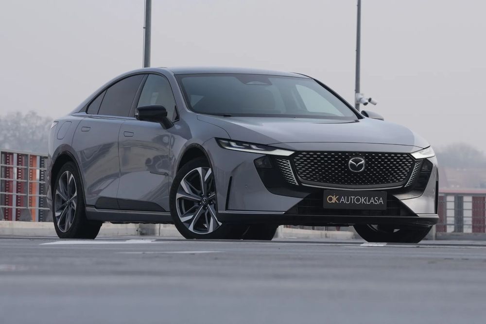 Mazda EZ 6