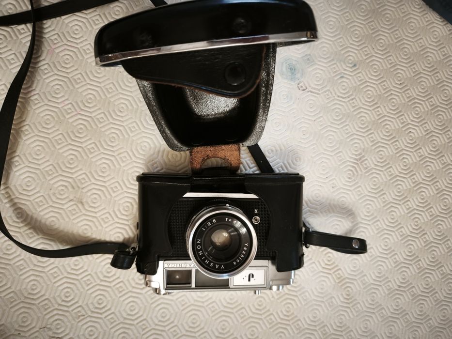 Câmara Fotográfica Yashica J