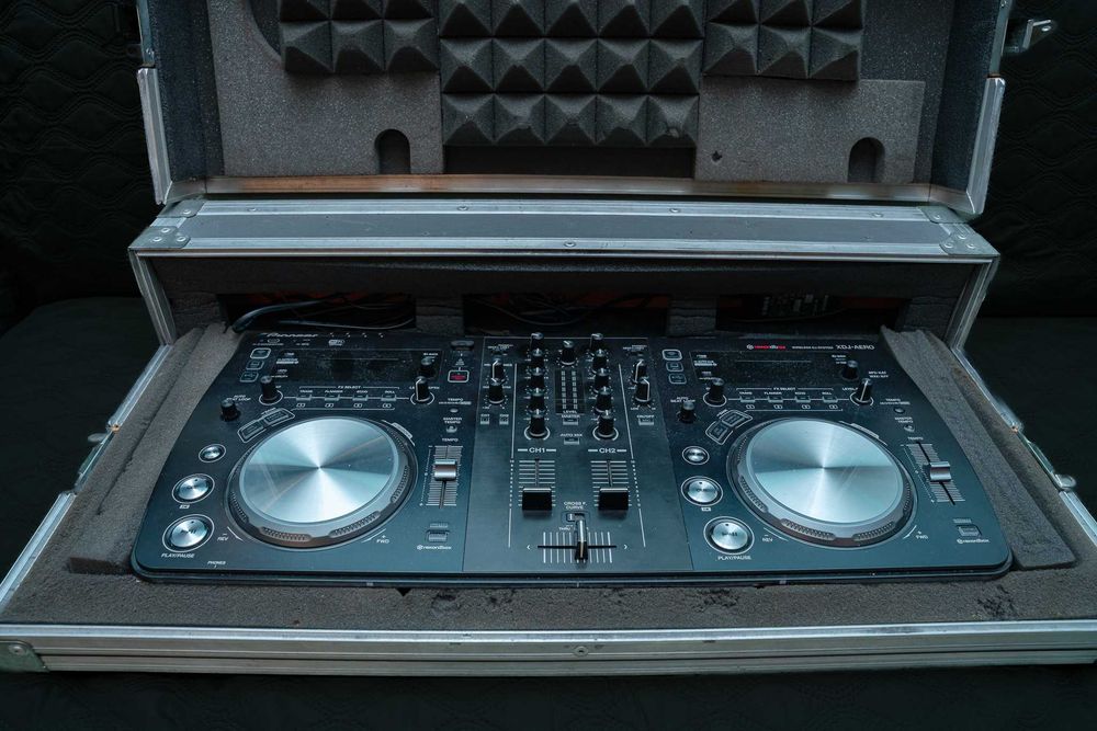 Kontroler dla DJ Pioneer XDJ AERO + Case walizka