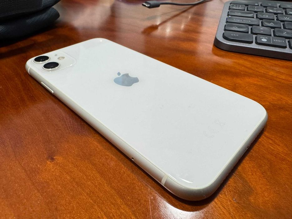 iPhone 11 128 GB Branco – Estado Premium (SEM MARCAS DE USO)