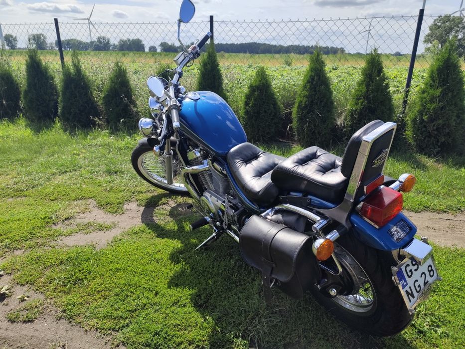 Suzuki Intruder VS 800