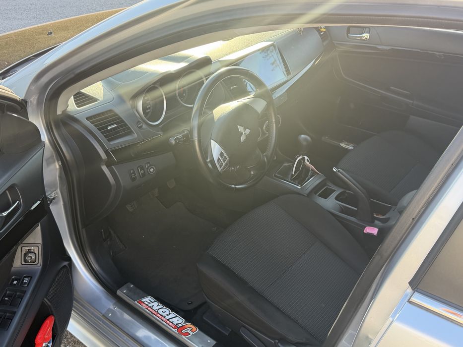 Mitsubishi Lancer