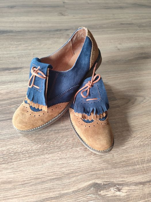 Sapatos senhora esrilo Oxford