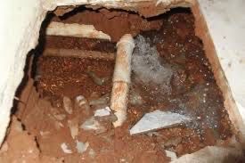 Fuga de água, canalizador, reparação canalização deteção de fuga