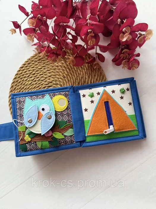 Розвиваюча іграшка.Подарунок .М'яка розвиваюча книга ручної роботи