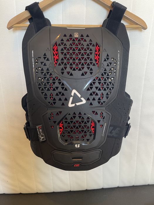 Armadura corporal Leatt