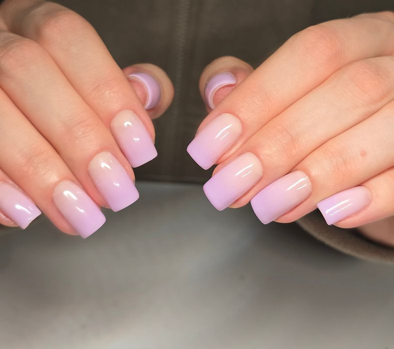 “Професійний манікюр та педикюр: ідеальні нігті для вашого стилю!”