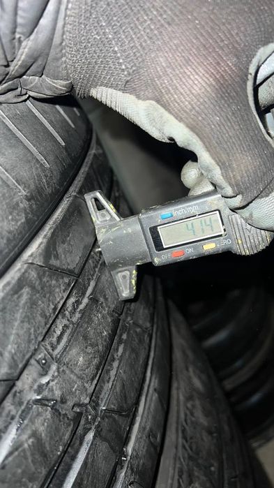 Комплект 245 40 20 99Y Nexen Nfera SU1
