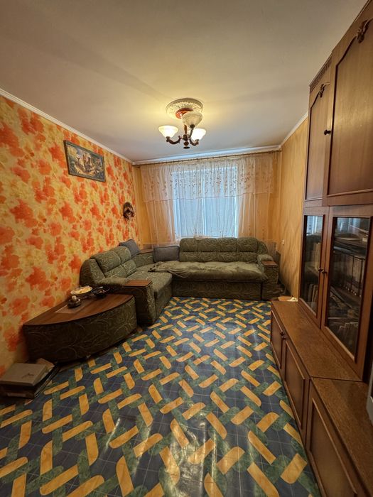 Продається двокімнатна квартира