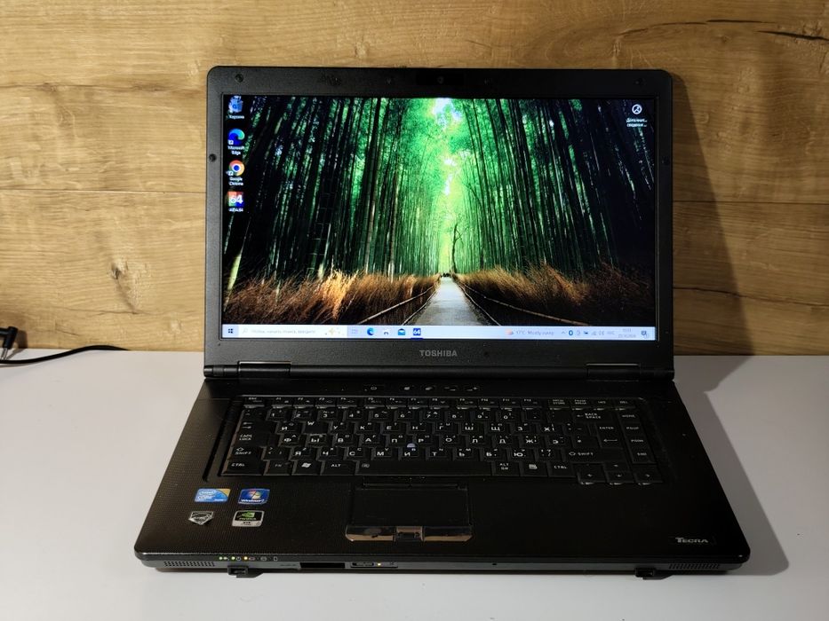 Ноутбук Toshiba 15,6"/Core i5/4 ОЗП/120 SSD/Nvidia