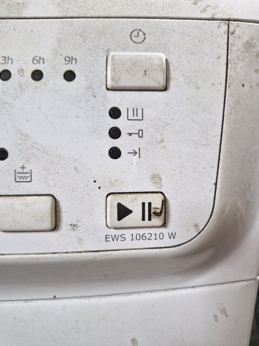 Пральна машинка Електролюкс