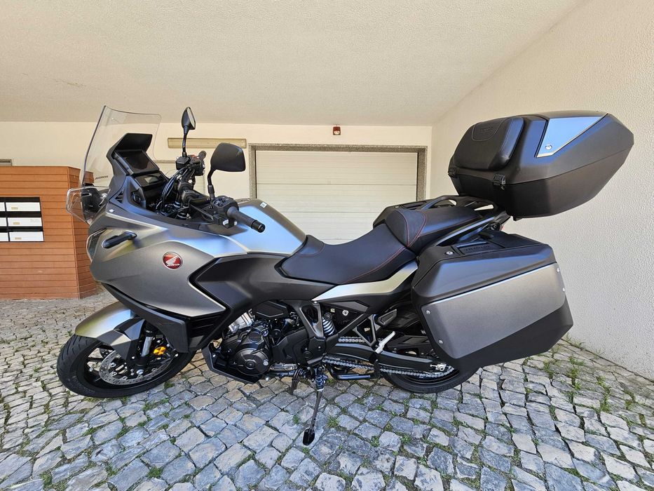 Honda NT 1100 DCT de 2024 com apenas 375 kms com garantia