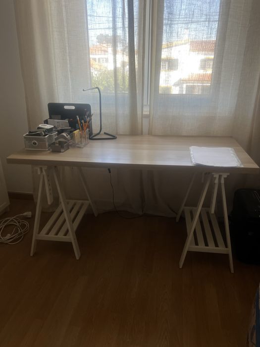 Secretaria IKEA com 1,60