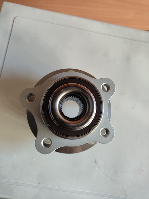 Vendo cubo com rolamento Volvo v40